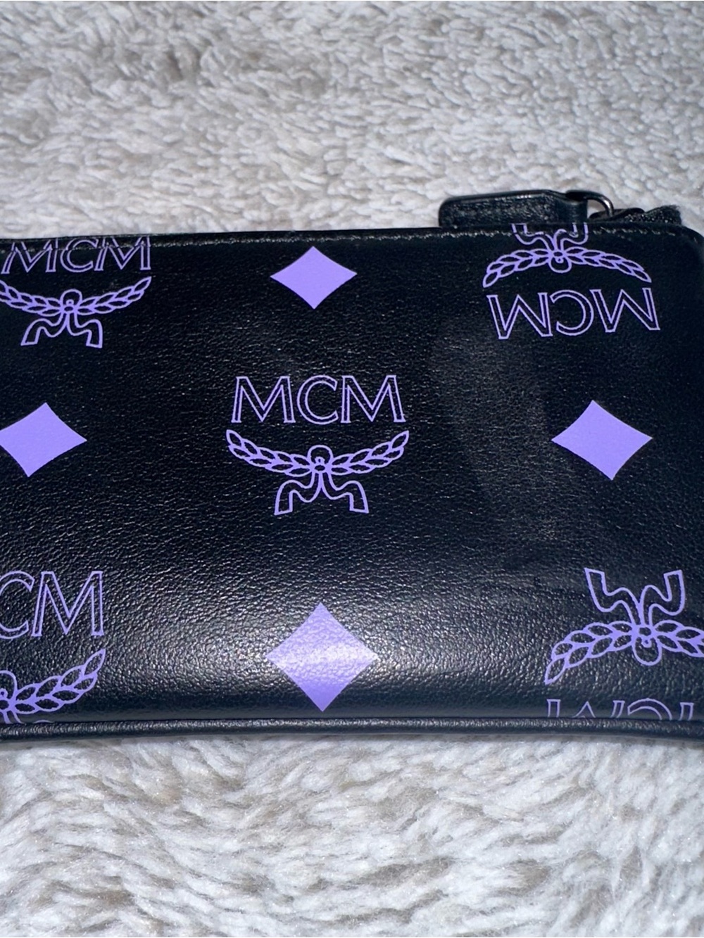 MCM Key Pouch in Color Splash Logo Leather - Picture 5 of 6